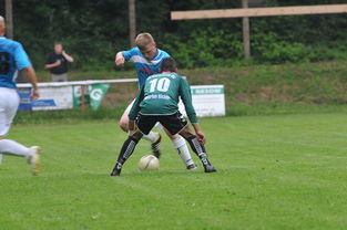 mk体育下载-中国足球主题比赛战术解析，足球比赛体系与战术打法